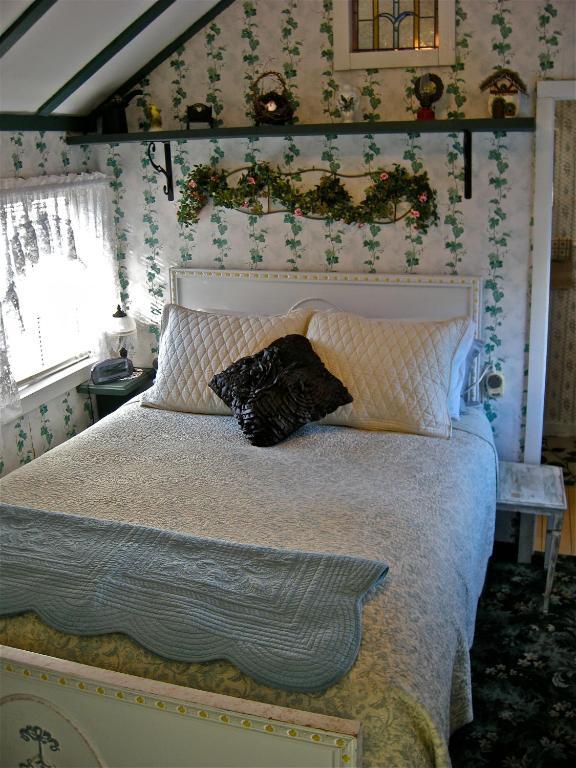 The Old Tower House Bed & Breakfast North Bend Habitación foto